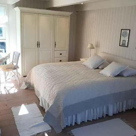 فندق Cozy Summer House With Maritime Decor