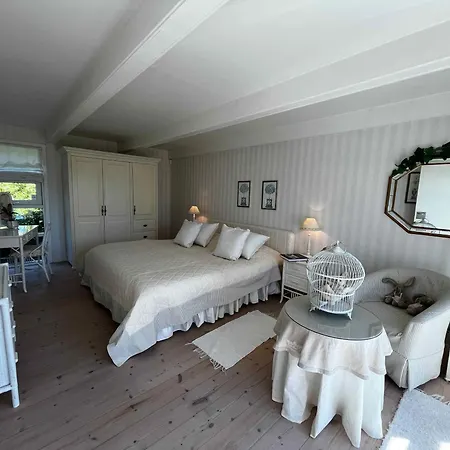 Cozy Summer House With Maritime Decor *